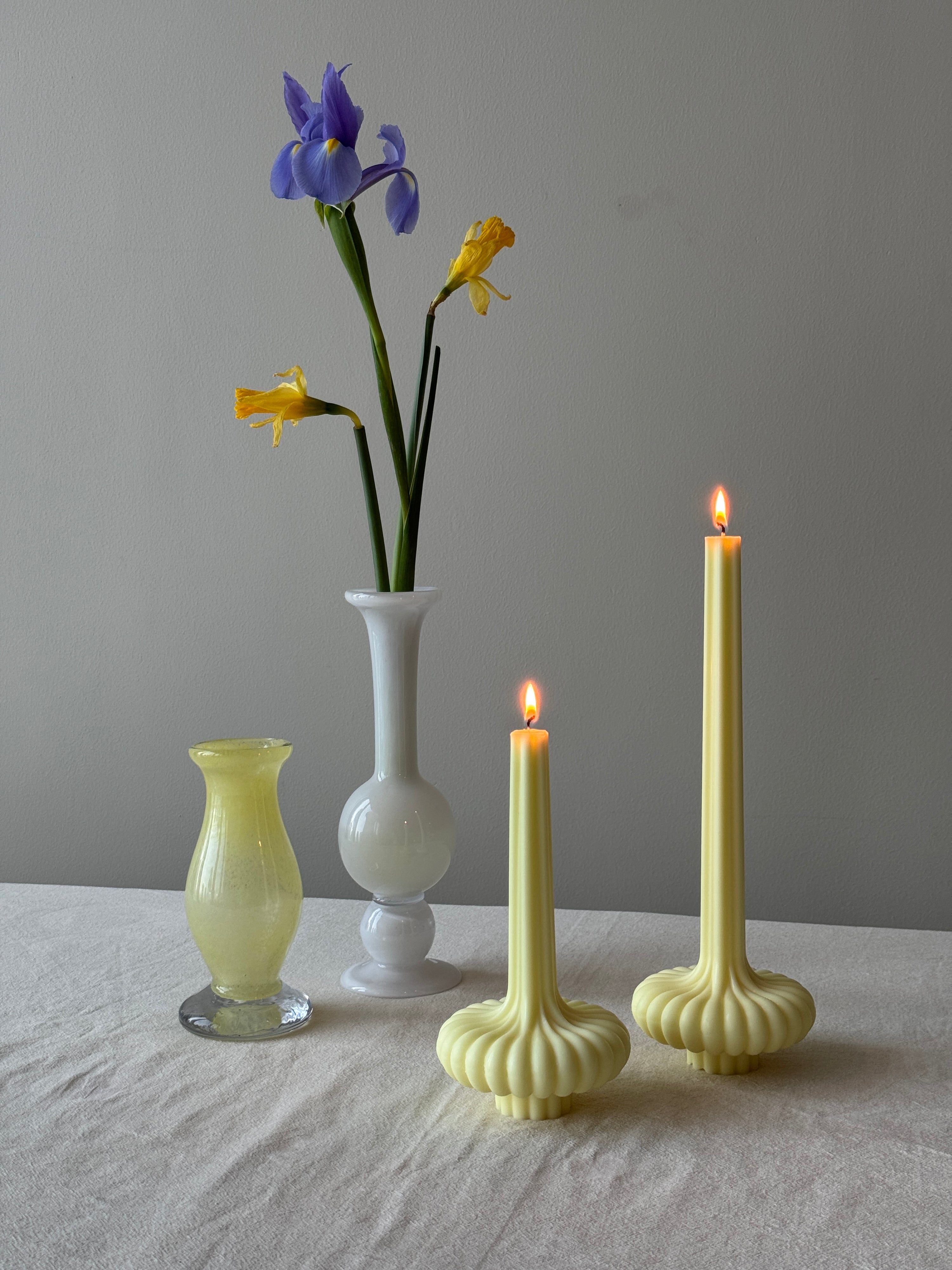 yellow vase candle set